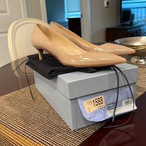 Tan Prada leather shoes, size 36 1/2, only wore once.